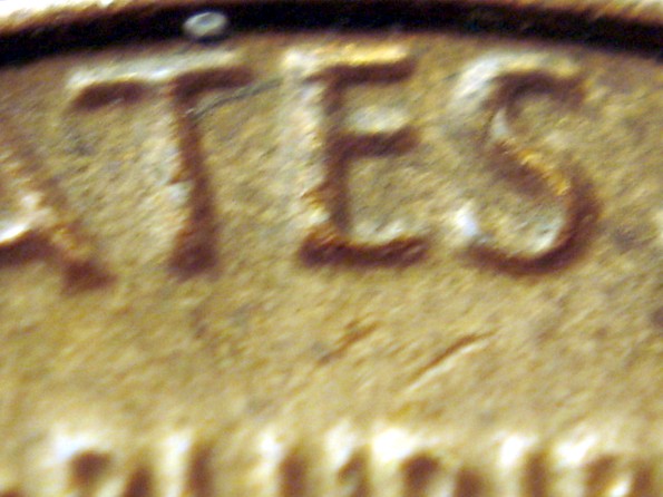 1982-Lincoln-Memorial-Cent---Small-Date-Copper---DDR?